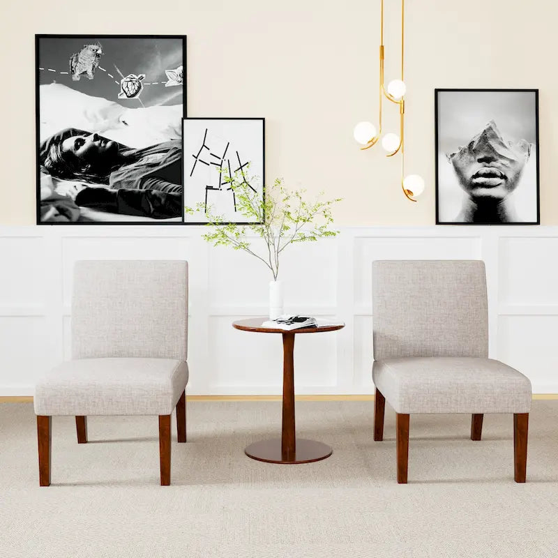 18.7 Chaises d'appoint avec table ronde