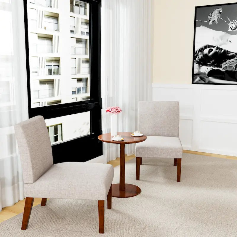 18.7 Chaises d'appoint avec table ronde