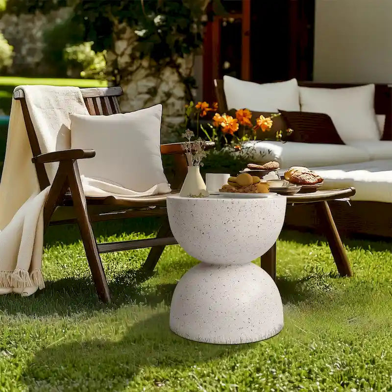 Table d'appoint en béton léger avec motif moucheté Table de bout intérieure extérieure